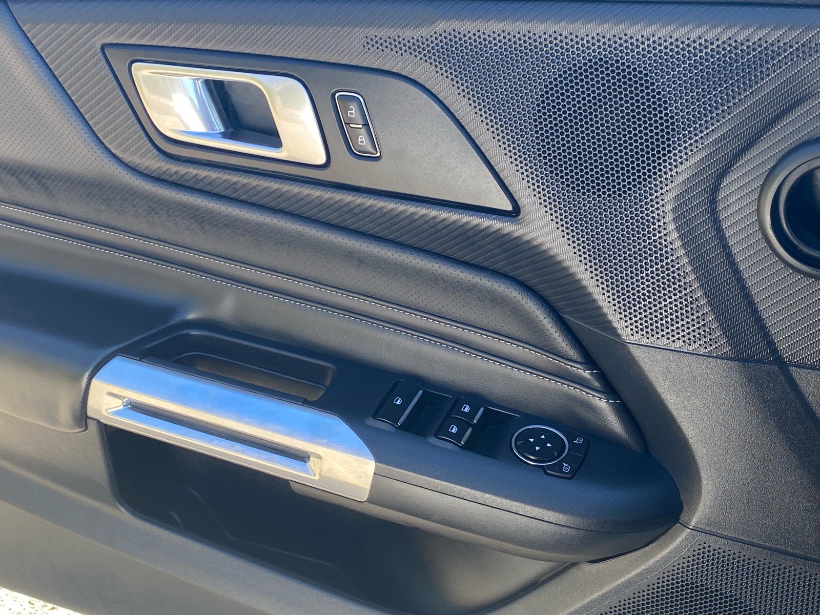 Certified 2024 Ford Mustang Premium image 22