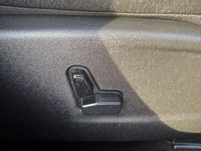 Used 2017 Chrysler 300 S w/ 300S Premium Group image 27