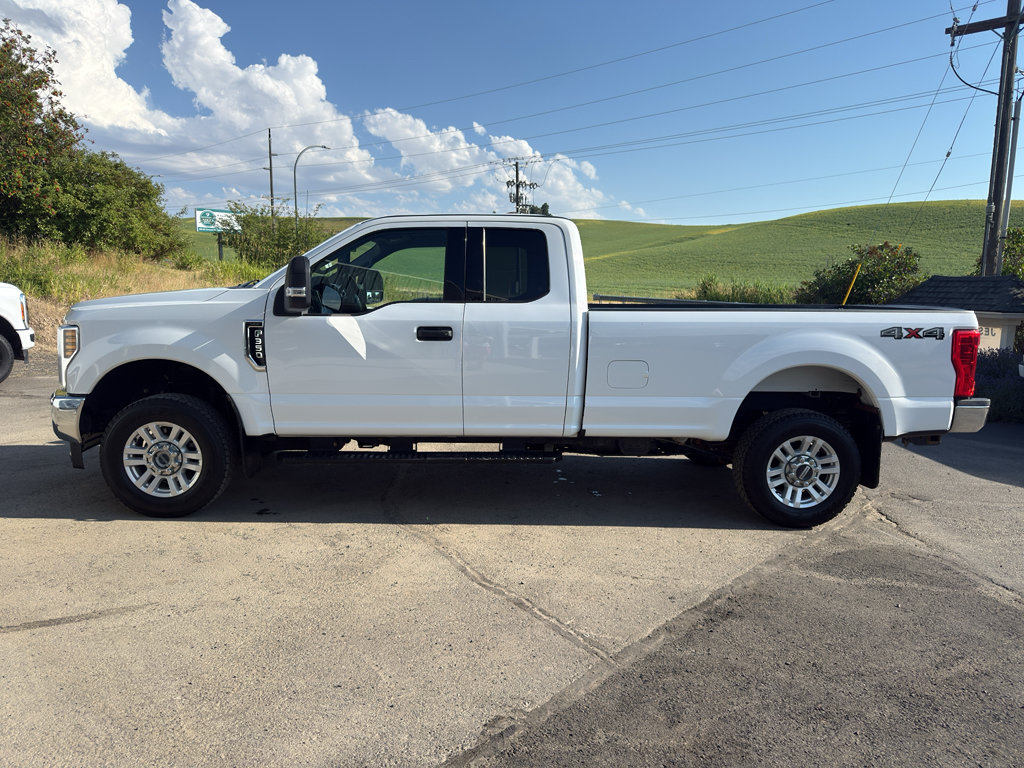 Certified 2019 Ford F350 XLT w/ Camper Package AWD/4WD image 12