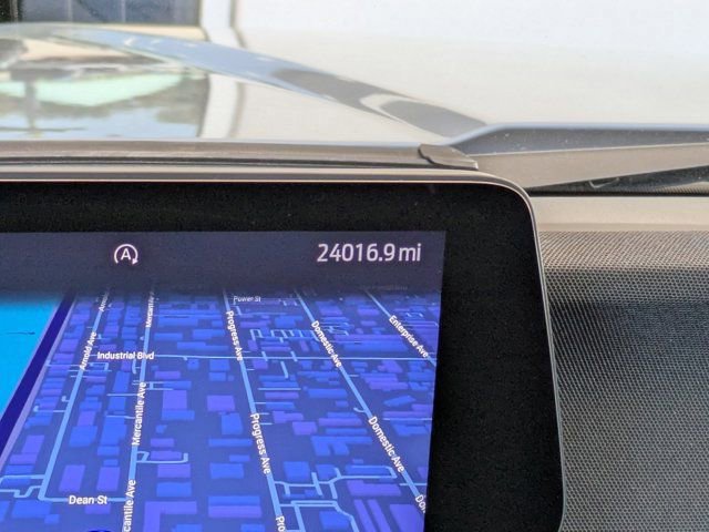 Certified 2025 Ford Expedition Active image 13