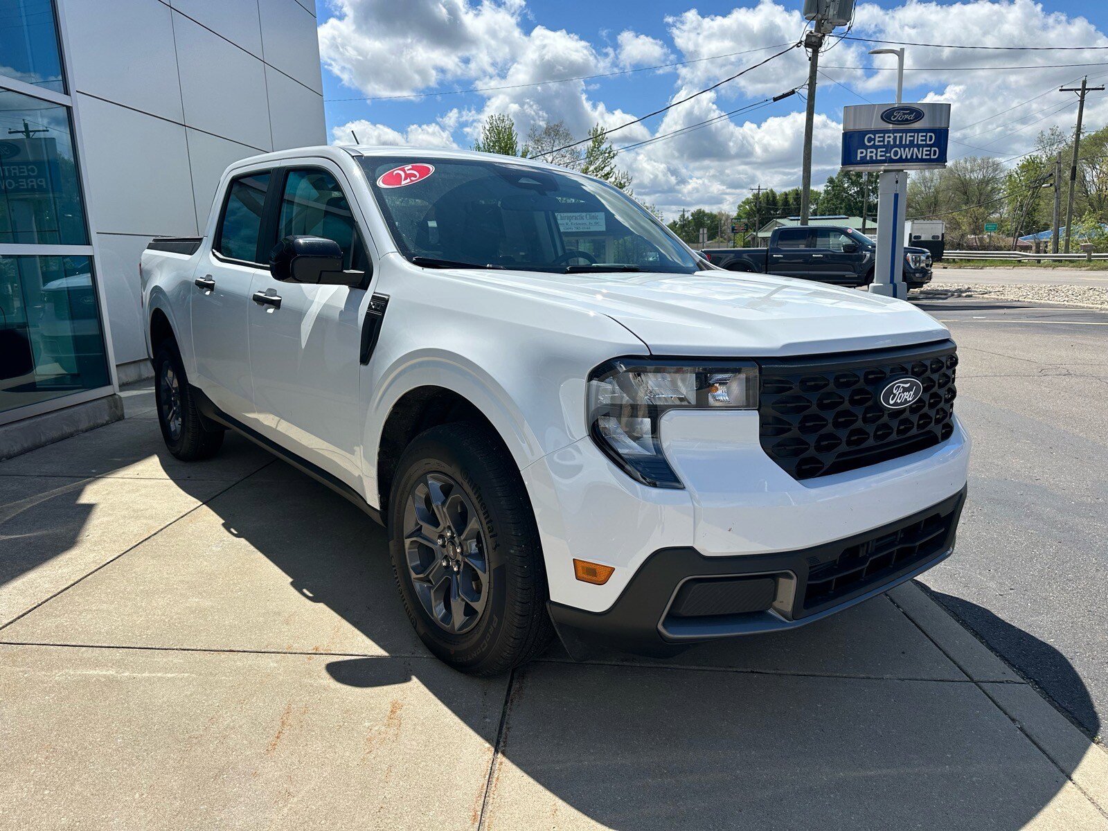 Certified 2025 Ford Maverick XLT w/ XLT Luxury Package AWD/4WD image 3