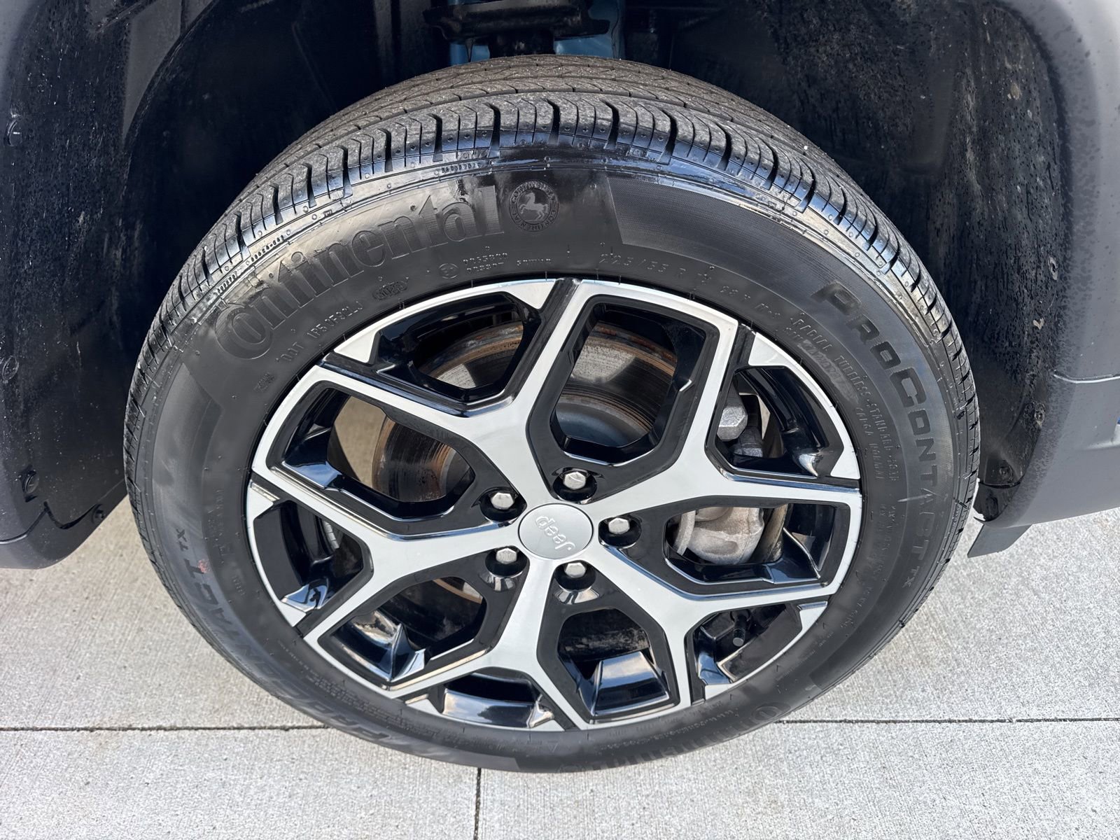 Used 2024 Jeep Compass Limited image 21