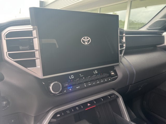Used 2025 Toyota Tundra Platinum AWD/4WD image 16