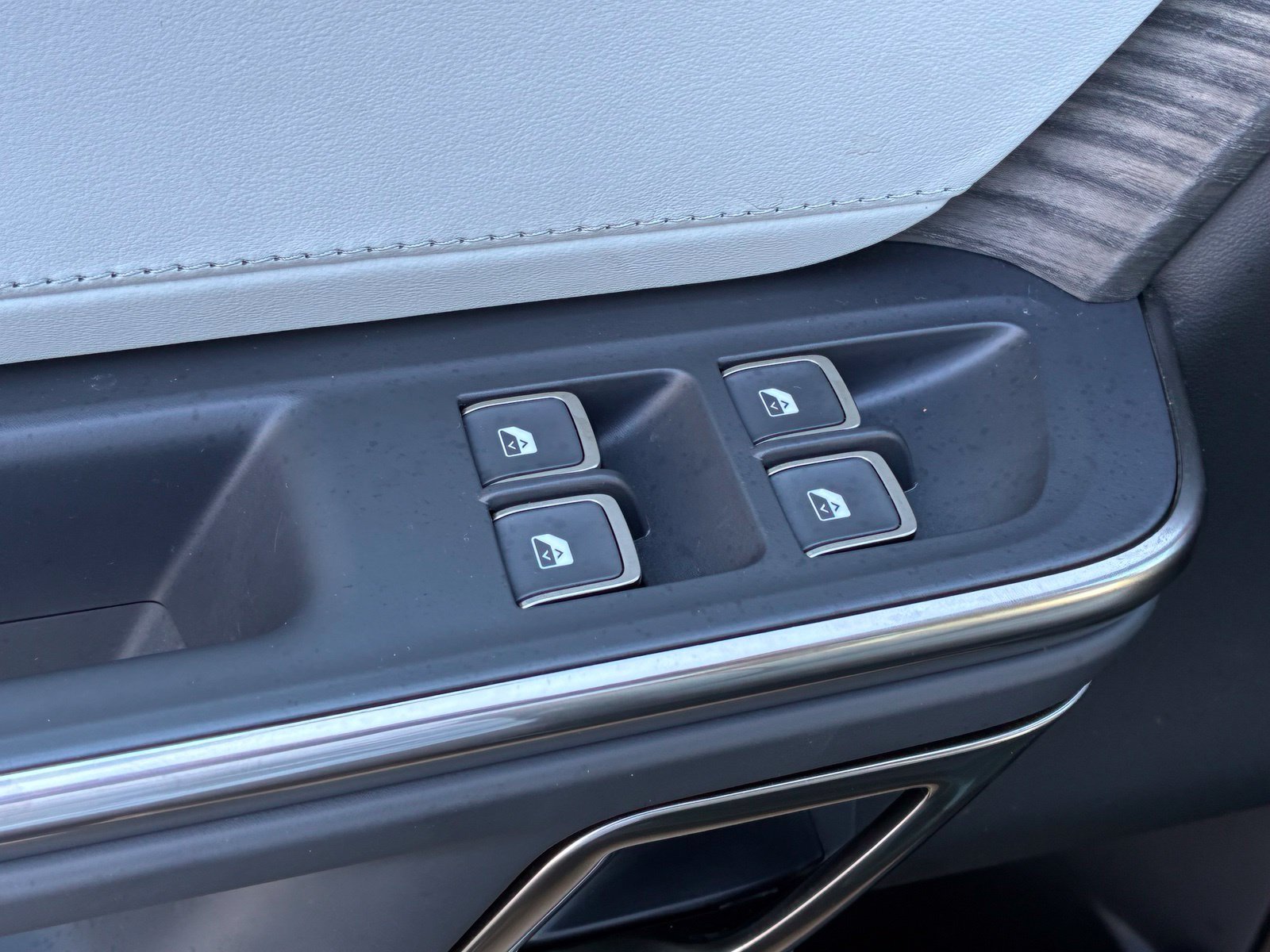 Used 2023 Rivian R1S Adventure Quad AWD/4WD image 13