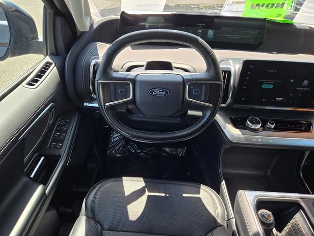 Certified 2025 Ford Expedition Platinum AWD/4WD image 17