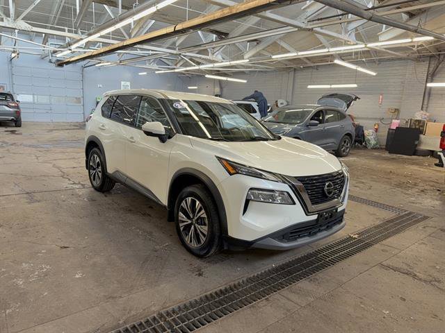 Used 2021 Nissan Rogue SV image 6