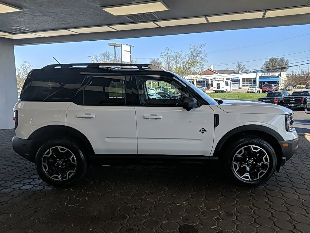 Certified 2025 Ford Bronco Sport Outer Banks w/ Outer Banks Tech Package+ AWD/4WD image 5