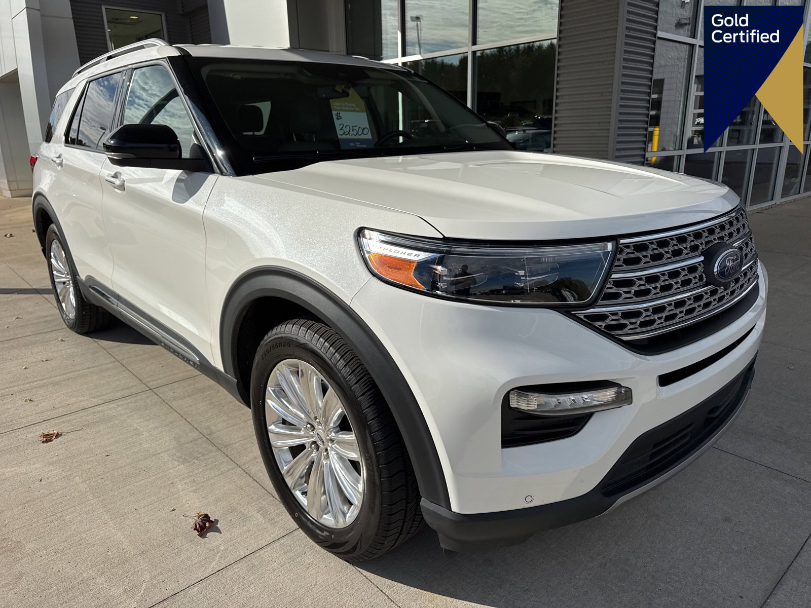 Certified 2022 Ford Explorer Limited w/ Limited Technology Package image 1