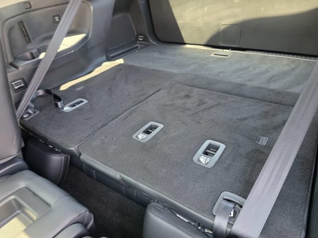 Used 2025 Honda Pilot Touring image 12