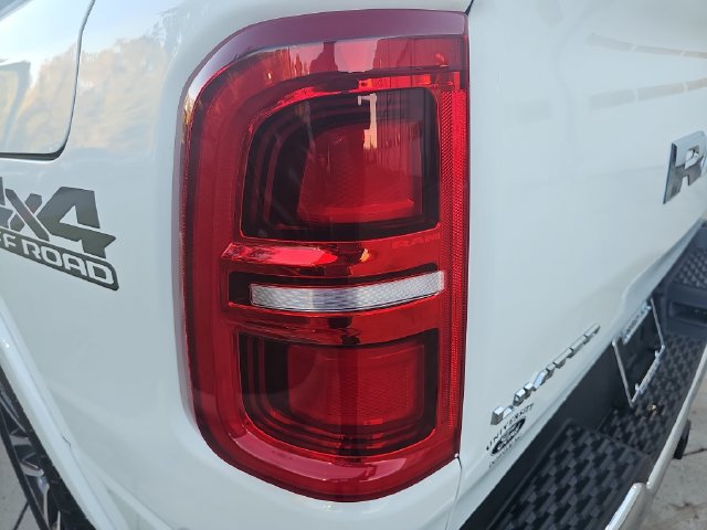 Used 2025 RAM 1500 Limited w/ Off Road Group AWD/4WD image 33