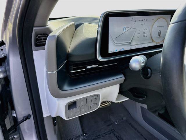 Used 2025 Hyundai Ioniq 6 Limited RWD image 11