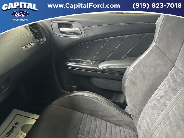 Used 2023 Dodge Charger R/T w/ Daytona Edition Group RWD image 29