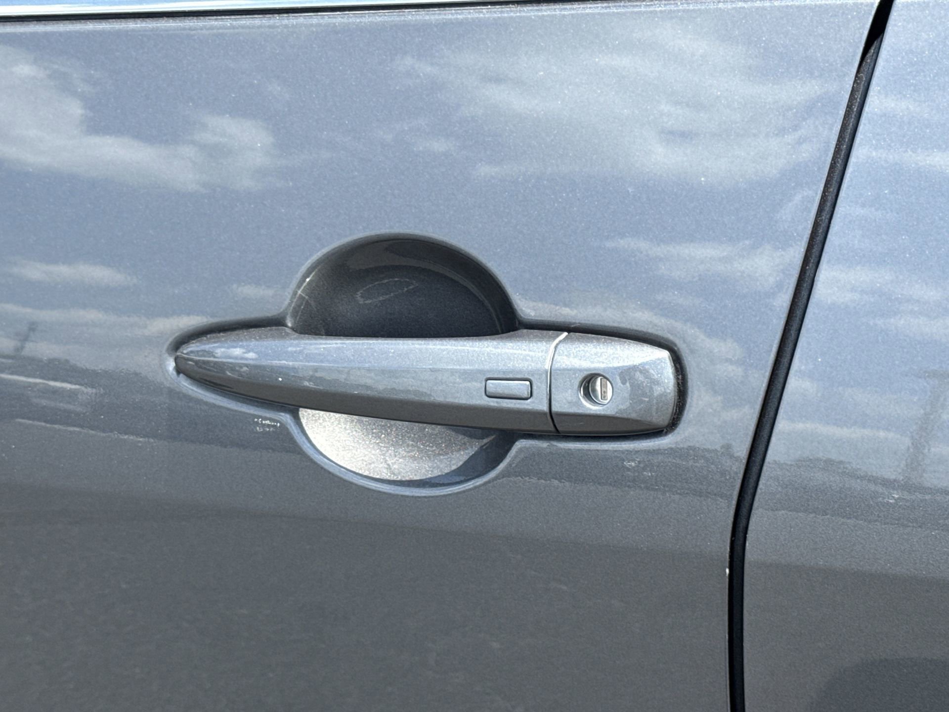 Used 2025 Nissan Sentra SV FWD image 31
