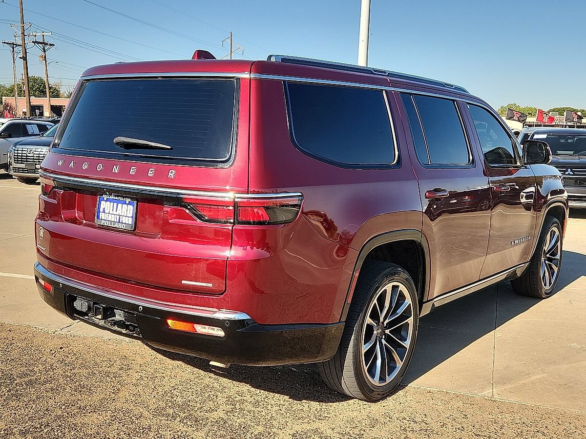Used 2022 Jeep Wagoneer Series III w/ Premium Group I AWD/4WD image 4