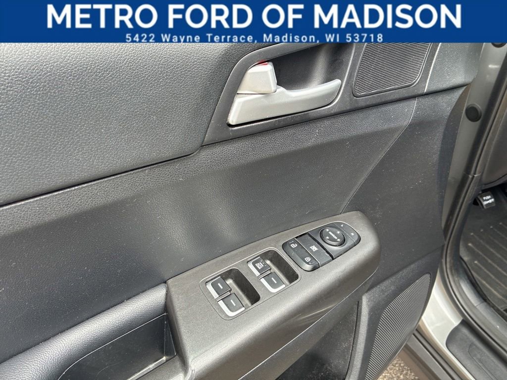 Used 2020 Kia Sportage LX FWD image 10