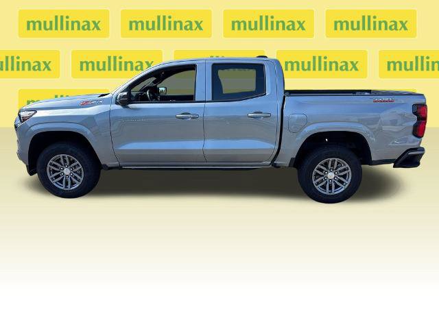 Used 2025 Chevrolet Colorado LT w/ LT Convenience Package RWD image 10