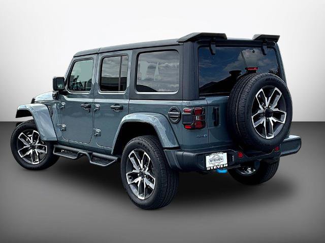 Used 2024 Jeep Wrangler Unlimited w/ Convenience Group AWD/4WD image 4