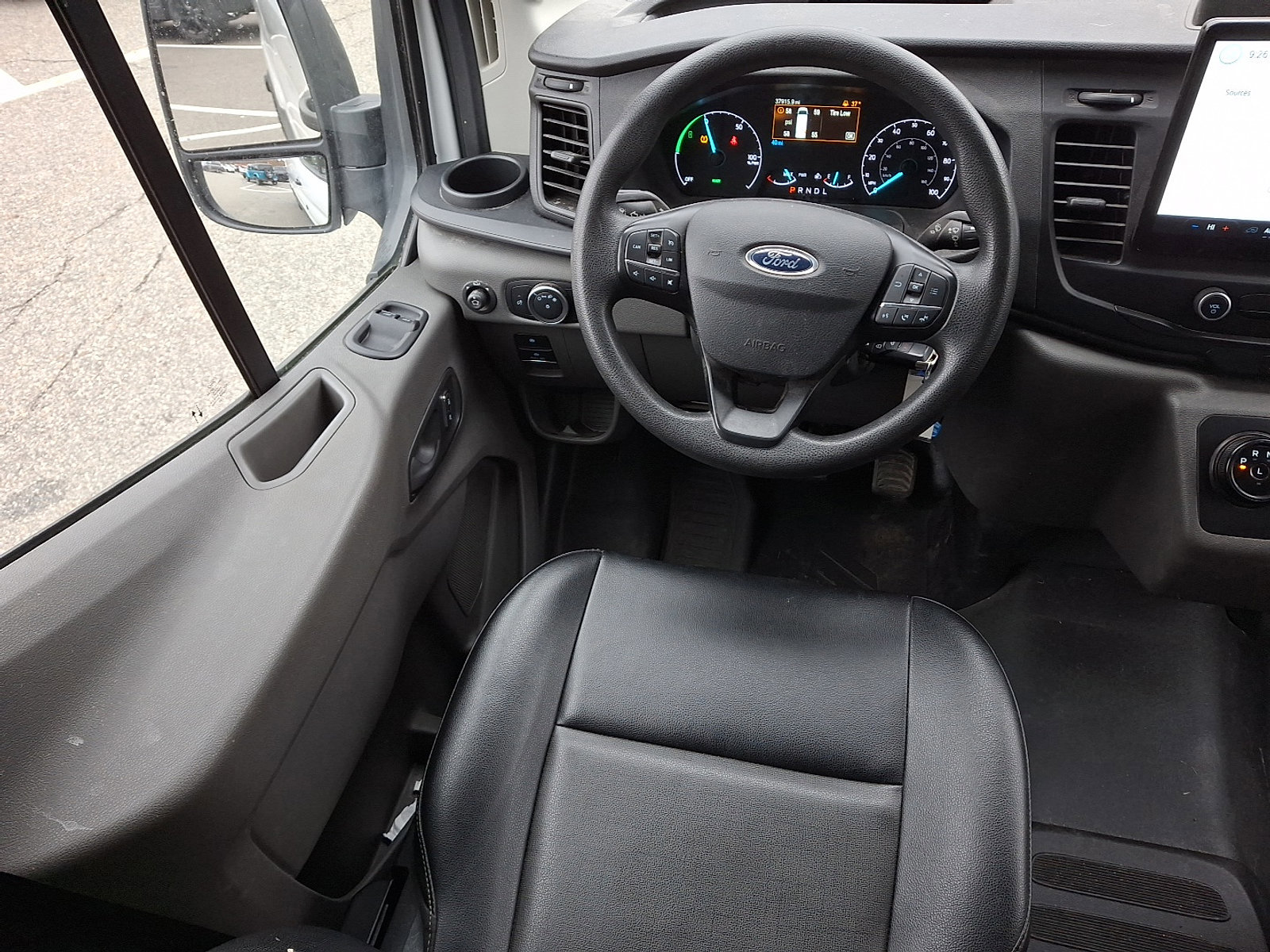 Certified 2022 Ford E-Transit image 14