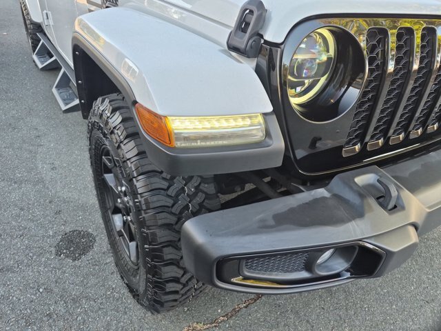Used 2022 Jeep Gladiator Sport AWD/4WD image 10