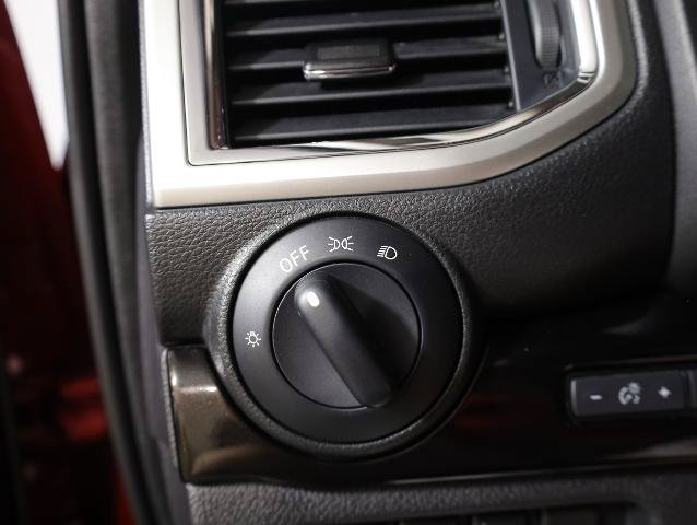 Used 2019 Nissan Titan SV AWD/4WD image 29