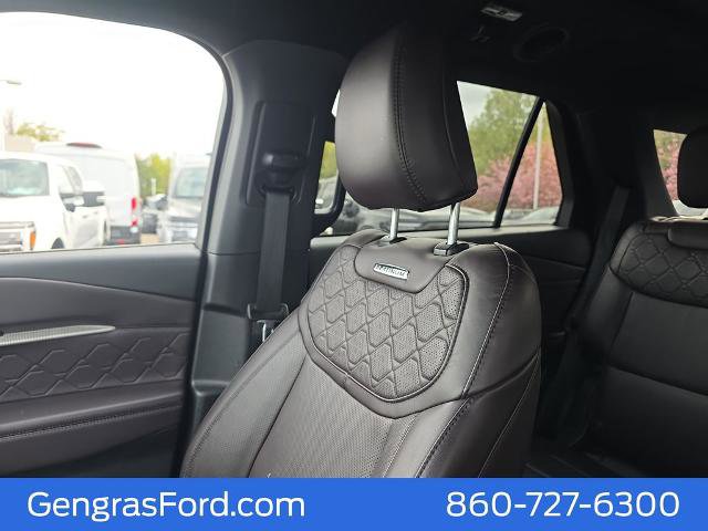 Certified 2025 Ford Explorer Platinum w/ LUX Leather Package AWD/4WD image 40