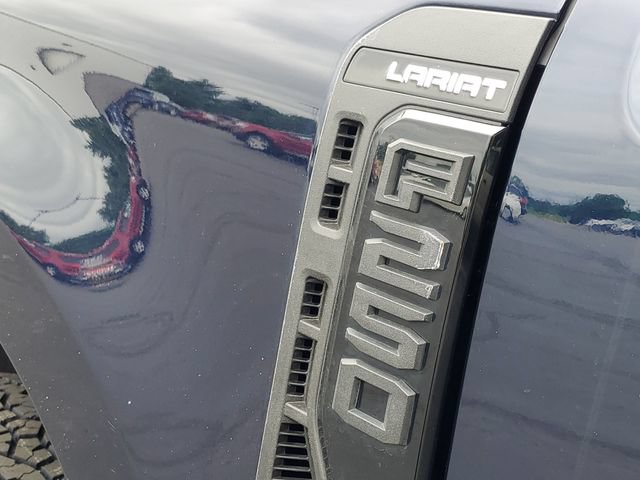 Certified 2024 Ford F250 Lariat w/ Sport Appearance Package AWD/4WD image 9