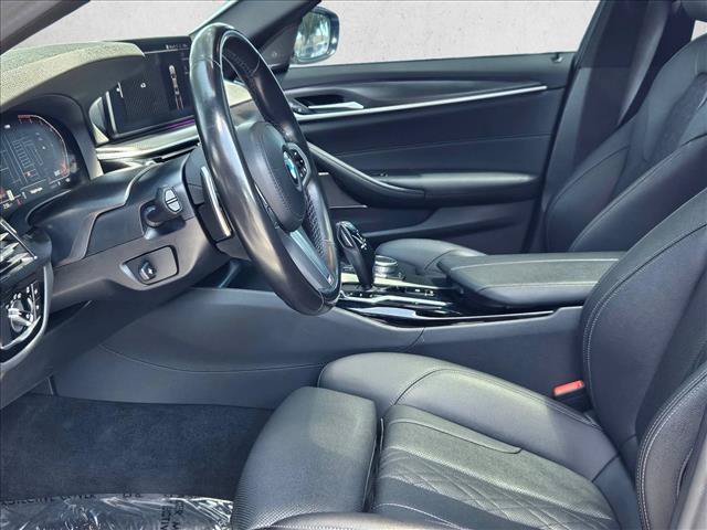 Used 2022 BMW 530i w/ M Sport Package RWD image 16