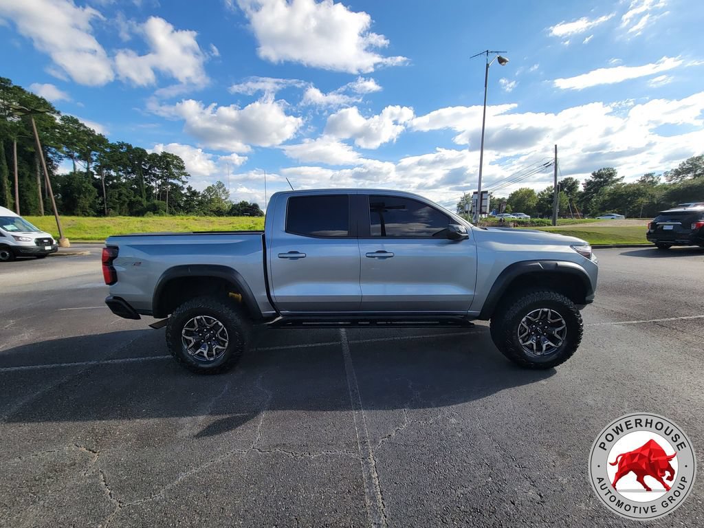 Used 2024 Chevrolet Colorado ZR2 w/ Technology Package AWD/4WD image 8