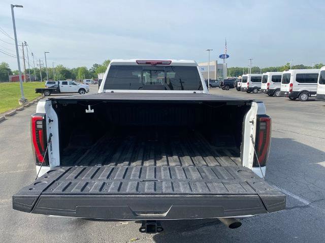 Used 2024 GMC Sierra 2500 AT4 w/ AT4 Premium Plus Package AWD/4WD image 9