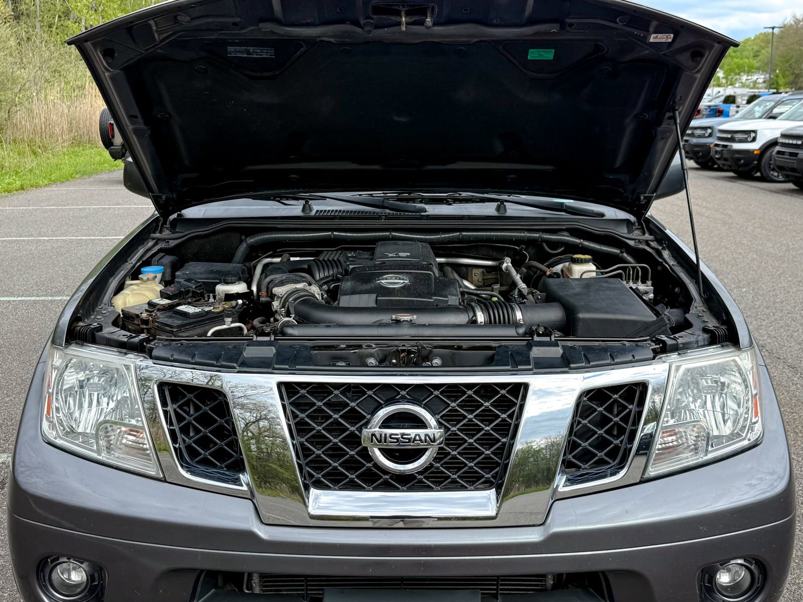 Used 2018 Nissan Frontier SV w/ Value Truck Package AWD/4WD image 14