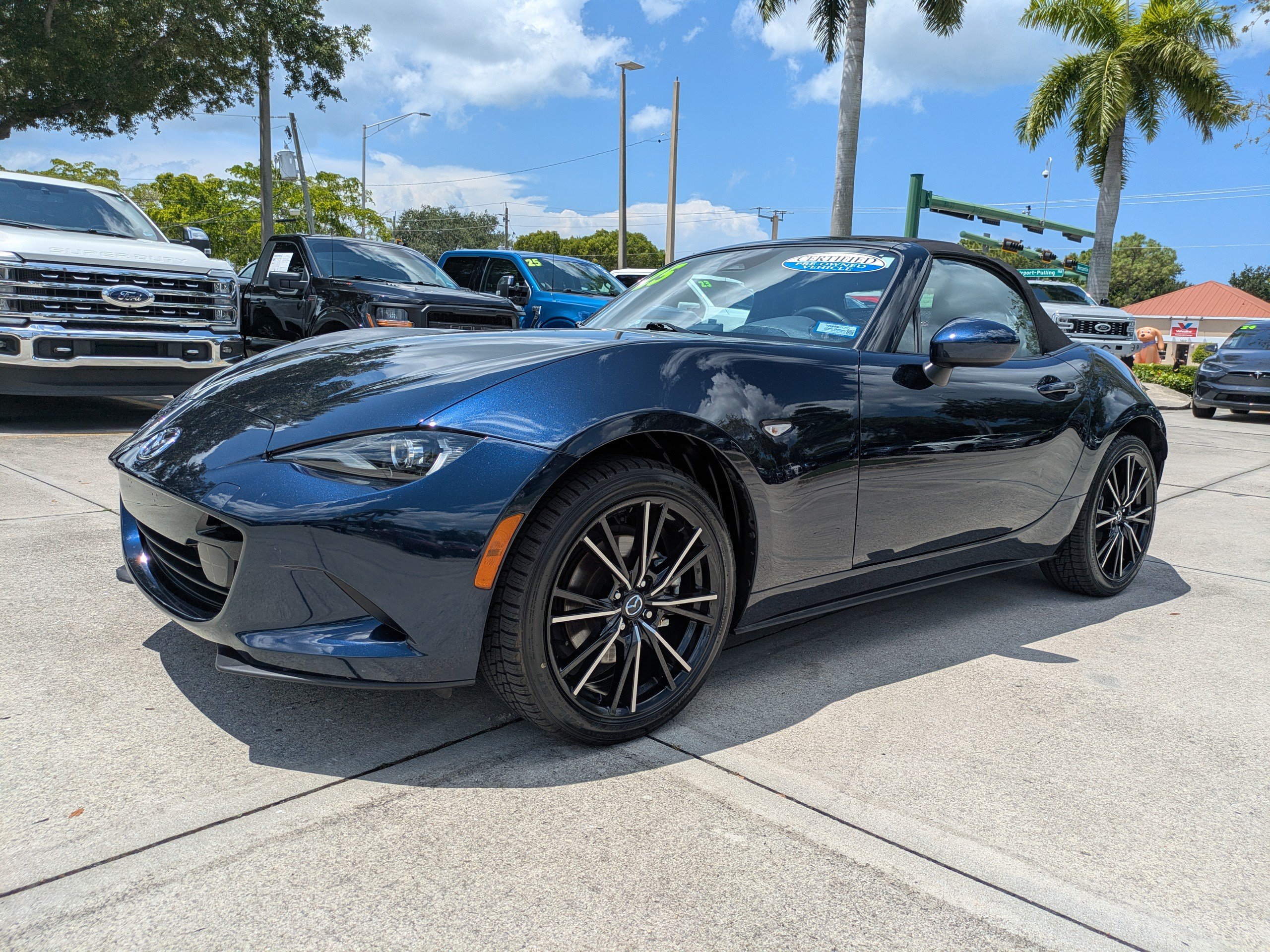 Used 2025 MAZDA MX-5 Miata Grand Touring w/ Weather Package RWD image 7