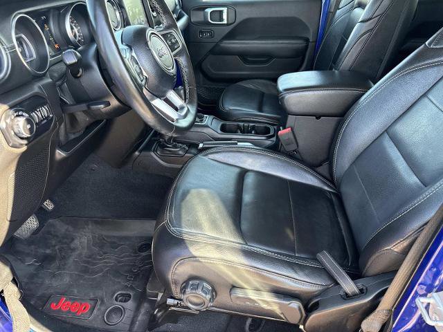 Used 2019 Jeep Wrangler Unlimited Sahara AWD/4WD image 16