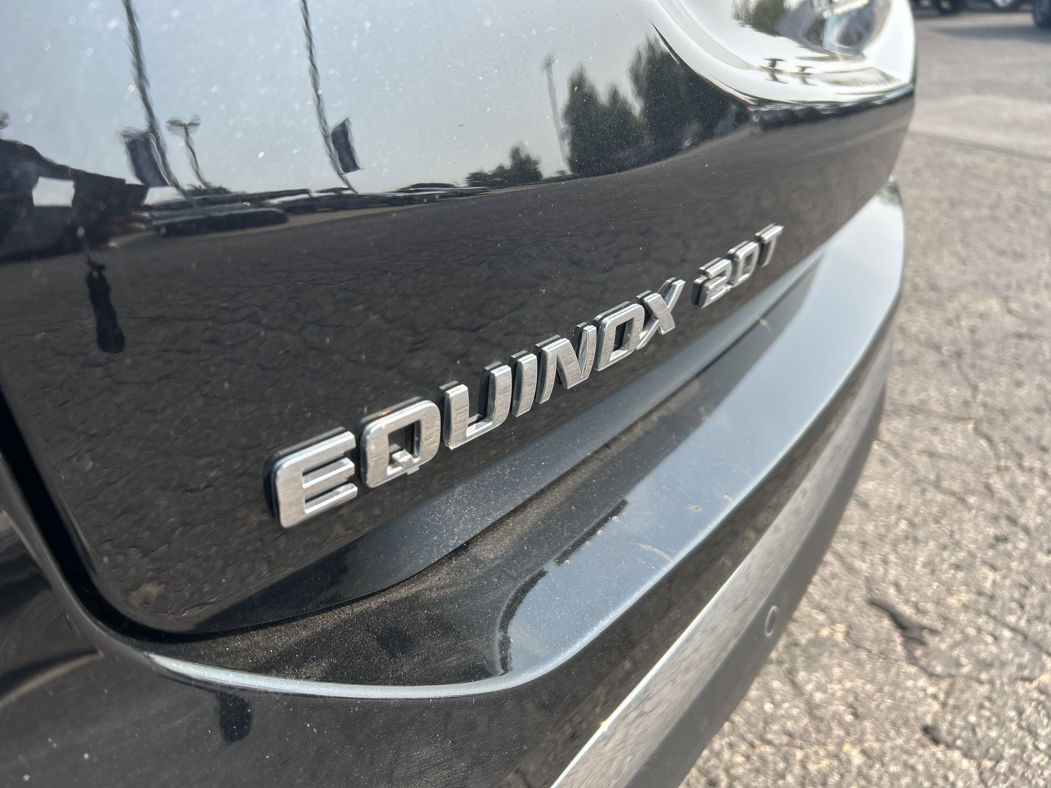 Used 2020 Chevrolet Equinox LT w/ Midnight Edition image 32