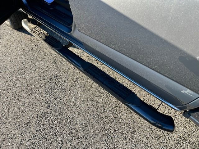 Used 2022 Chevrolet Colorado LT w/ LT Convenience Package image 17