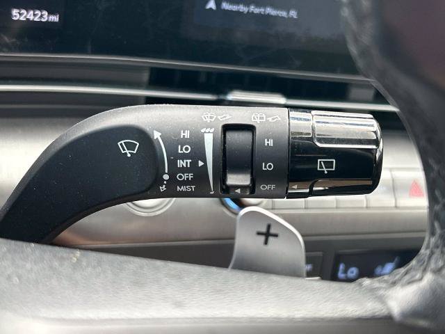 Used 2024 Hyundai Kona Limited FWD image 30