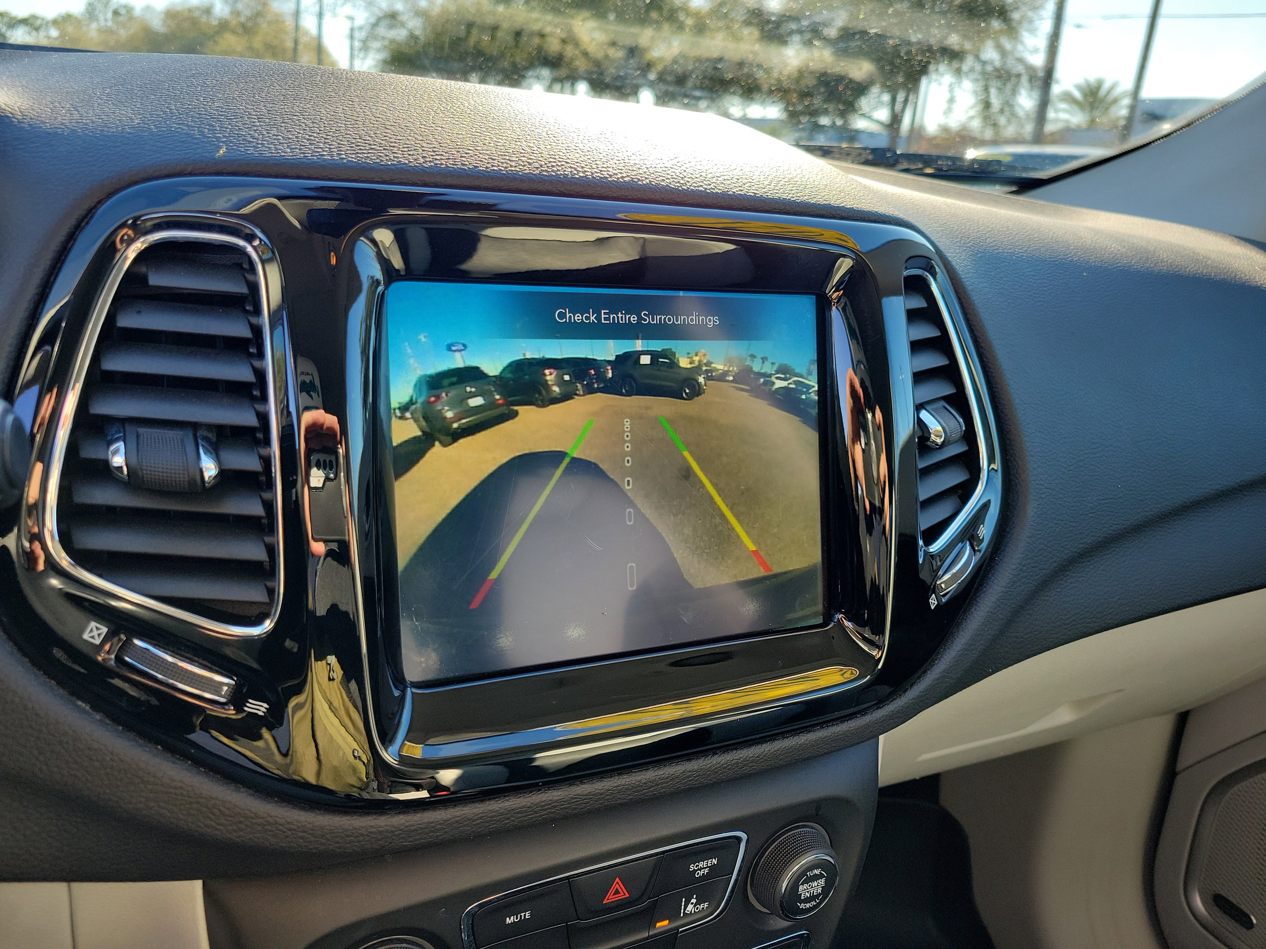 Used 2021 Jeep Compass Limited w/ Sun and Sound Group image 17