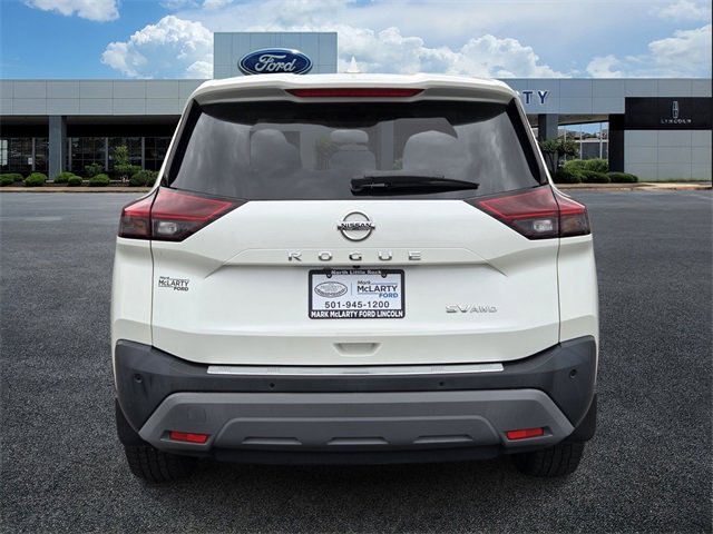 Used 2021 Nissan Rogue SV image 4
