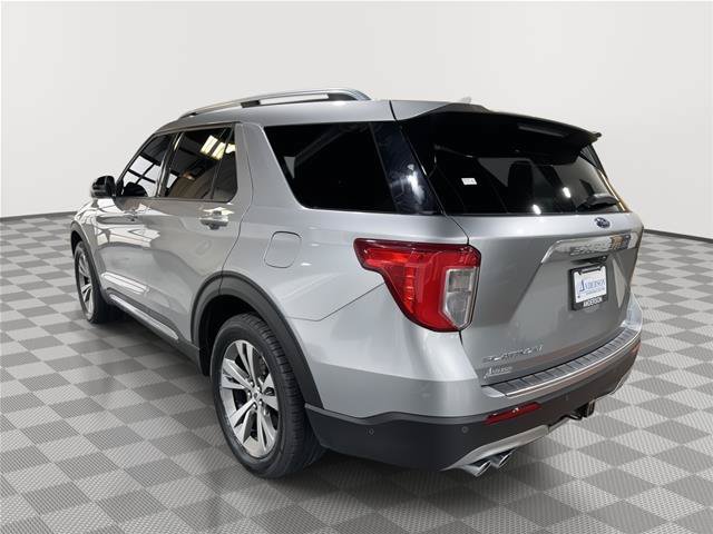 Certified 2020 Ford Explorer Platinum w/ Premium Technology Package AWD/4WD image 9