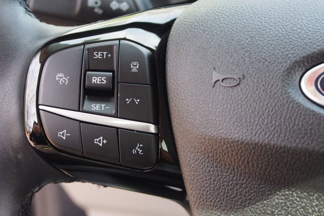 Certified 2025 Ford Escape SE w/ PHEV Premium Package image 22