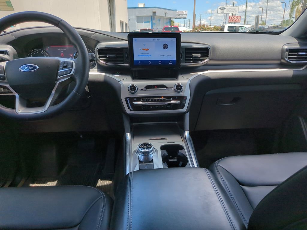 Certified 2021 Ford Explorer XLT w/ Equipment Group 202A RWD image 14