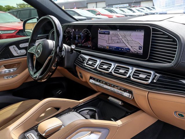 Used 2024 Mercedes-Benz GLS 580 4MATIC image 35