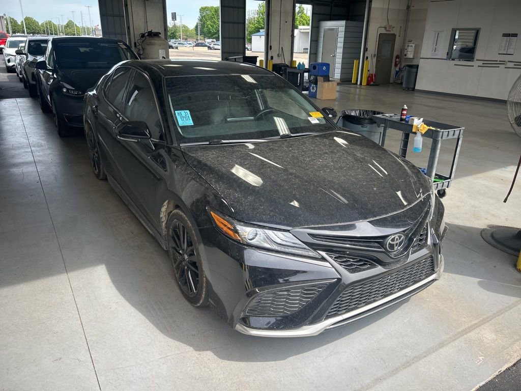 Used 2024 Toyota Camry XSE FWD image 7