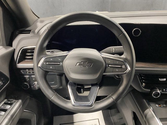 Used 2026 Chevrolet Suburban Z71 AWD/4WD image 14