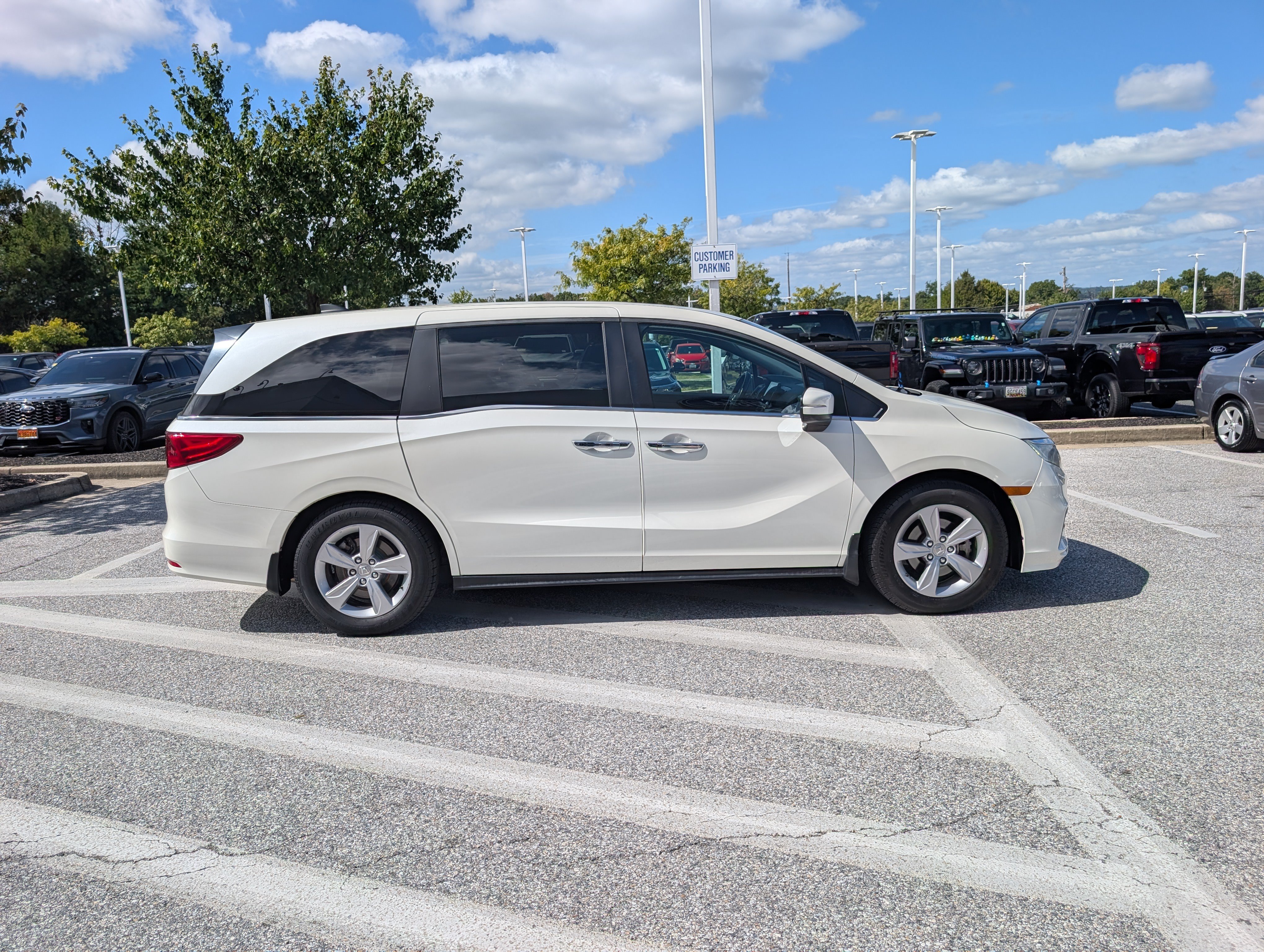 Used 2019 Honda Odyssey EX-L image 3