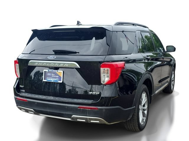 Certified 2023 Ford Explorer XLT w/ Equipment Group 202A AWD/4WD image 4