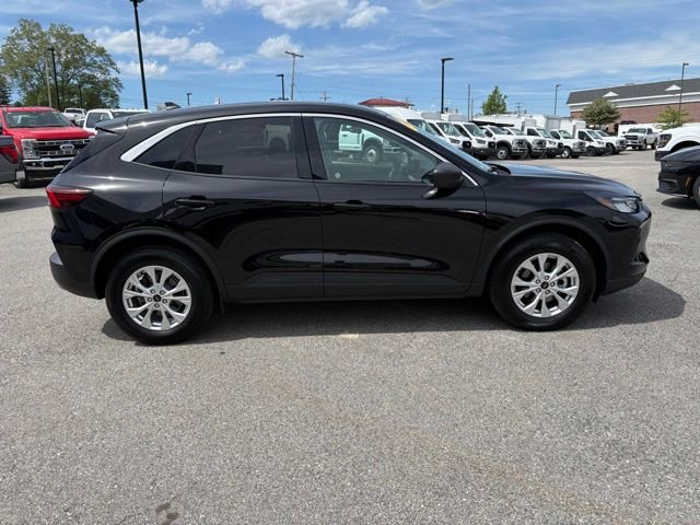 Certified 2023 Ford Escape Active w/ Tech Pack #1 AWD/4WD image 2