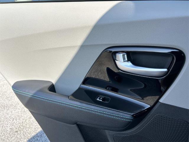 Used 2022 Kia Niro LXS image 18