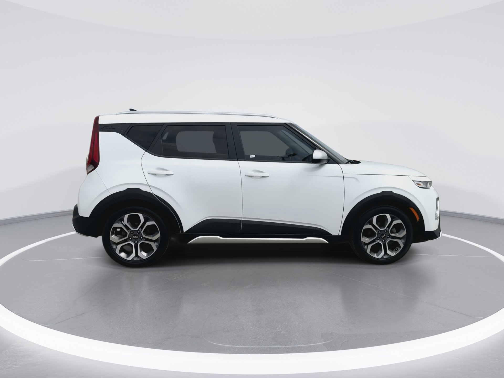 Used 2020 Kia Soul X-Line image 3