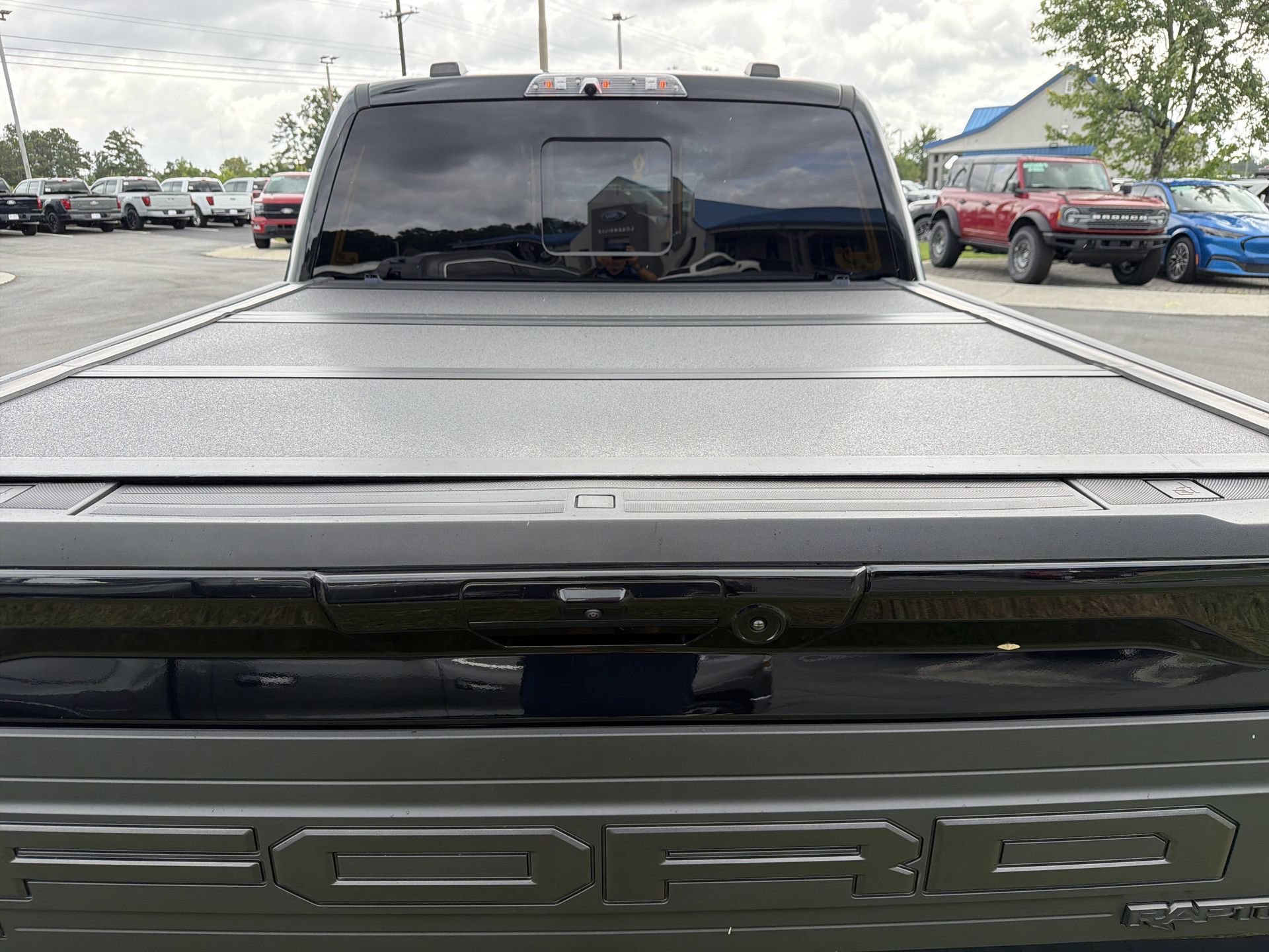 Certified 2023 Ford F150 Raptor w/ Raptor 37 Performance Package AWD/4WD image 34