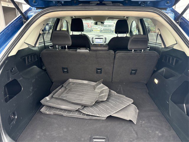 Certified 2020 Ford Edge SE w/ Cargo Accessory Package FWD image 11